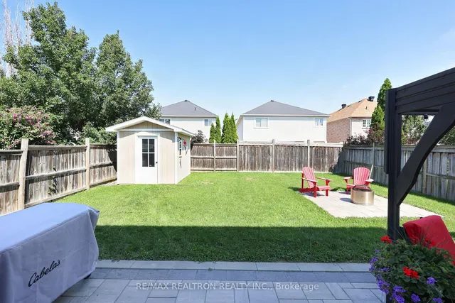 11 Tudor Cres, Barrie 4