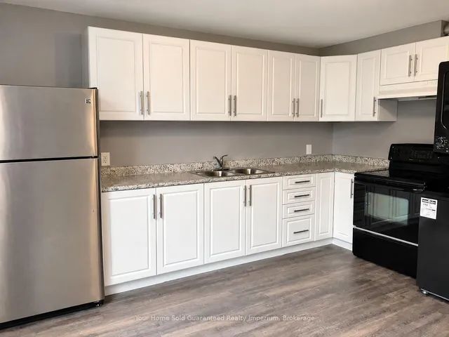 340 Innisfil St, Barrie 4