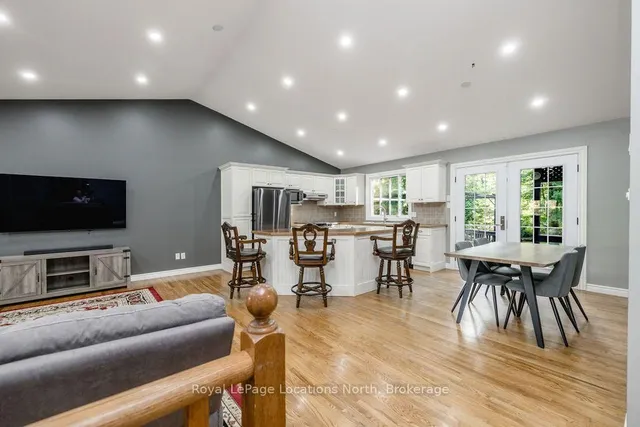 83 CROCUS Dr, Wasaga Beach 3