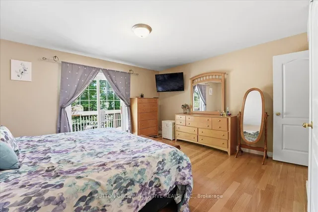 200 Cumming Dr, Barrie 3