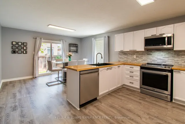 57 Parisian Cres, Barrie 4