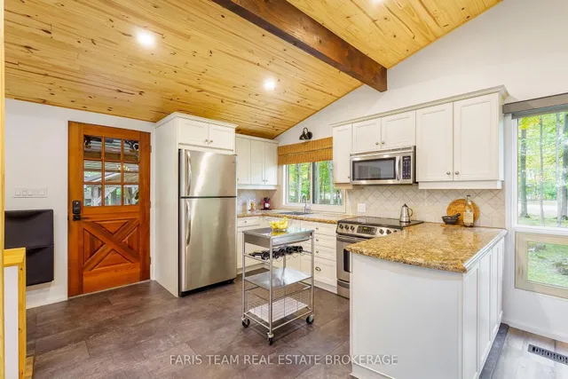 21 Slalom Dr, Oro-Medonte 4