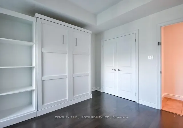 37 ELLEN St #1505, Barrie 4
