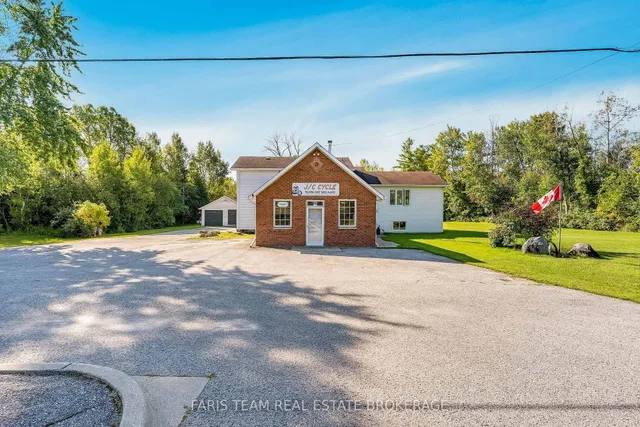 8801 Beachwood Road, Wasaga Beach 3