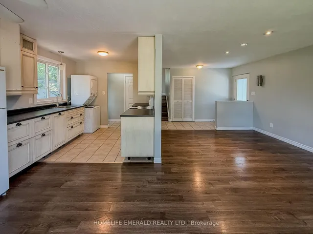 131 Cundles Rd, Barrie 5