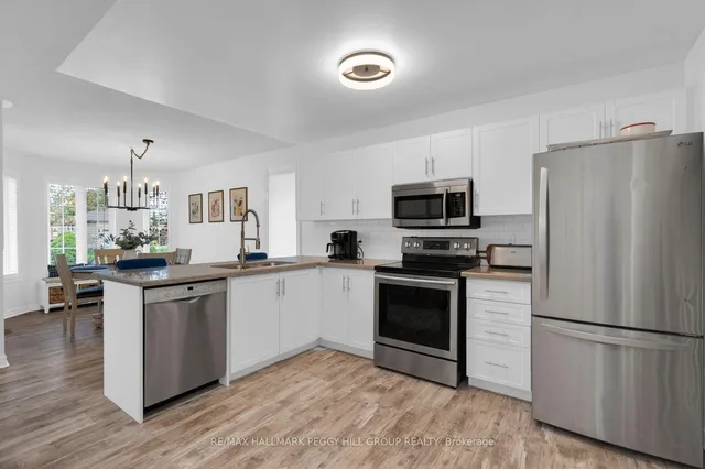 128 Churchland Dr, Barrie 5