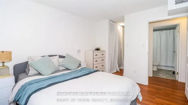 126 Bell Farm Rd #113, Barrie 4