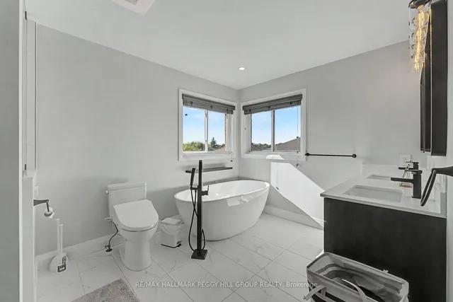 66 Raquel St, Barrie 2