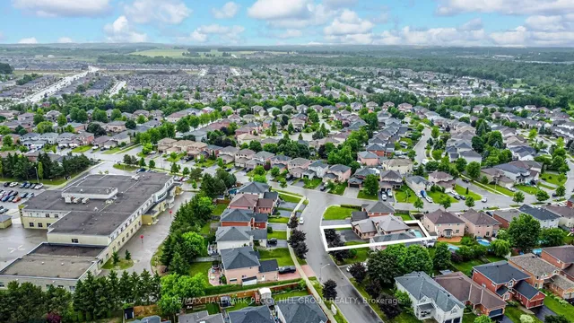 66 Raquel St, Barrie 5