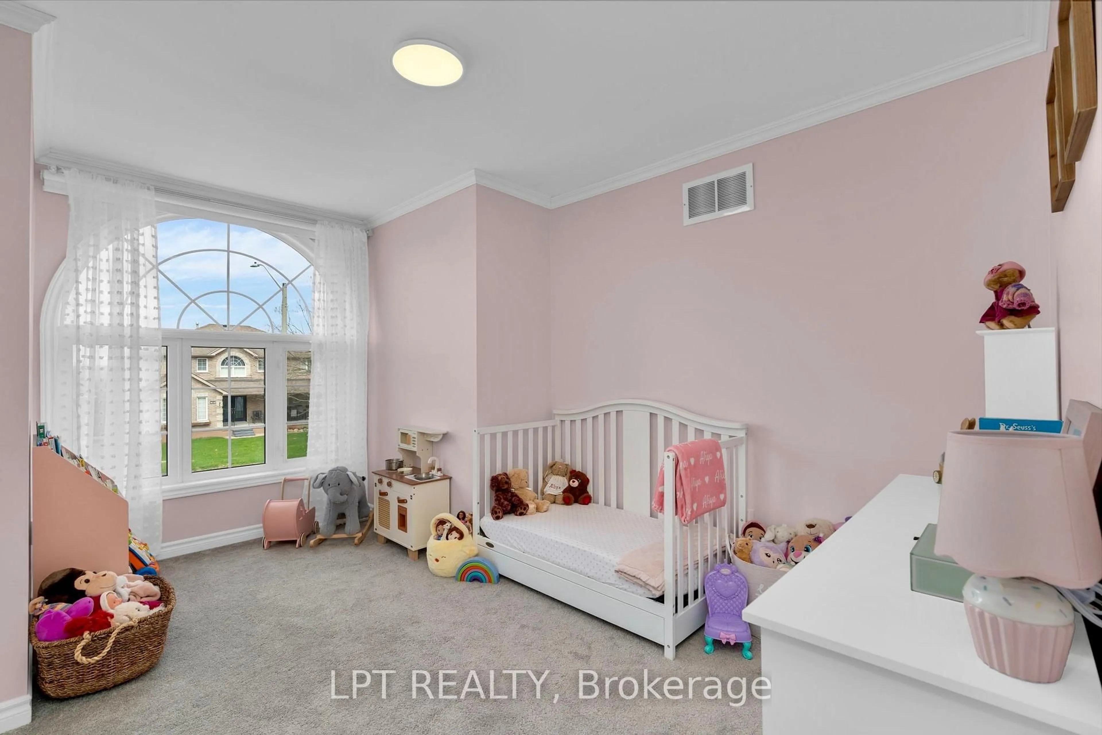 trreb/IMG-S13852468_1bd7cf64-b57c-45e5-a7cf-1a9e96be66c5-l.jpg