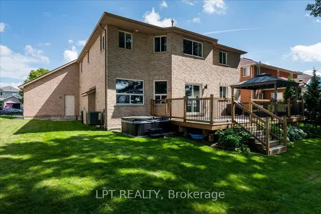 47 Northview Cres, Barrie 3
