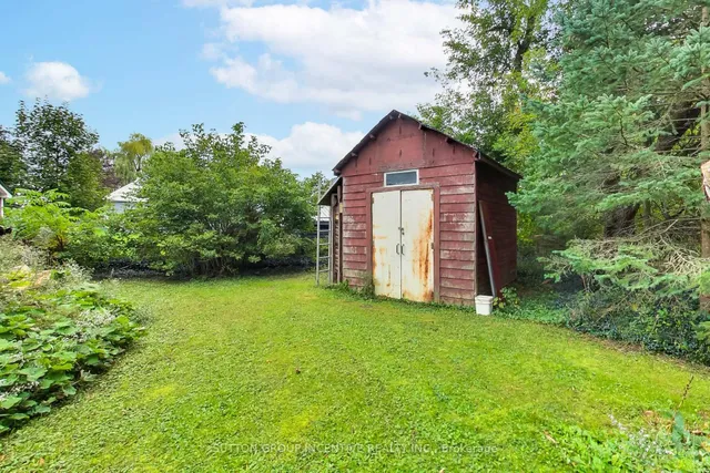 1724 Penetanguishene Rd, Springwater 5