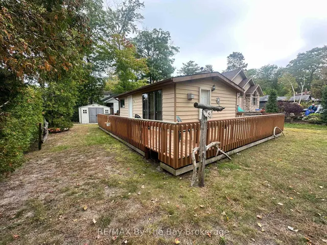 755 Shore Lane, Wasaga Beach 2