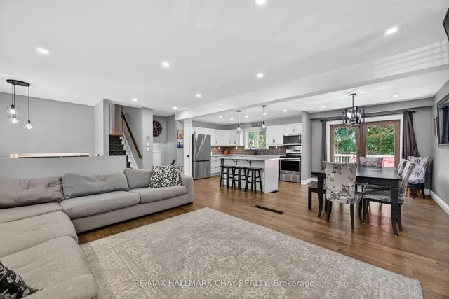 56 Briar Rd, Barrie 4