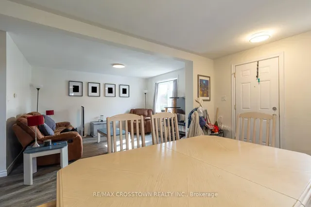 86 Victoria St, Barrie 5