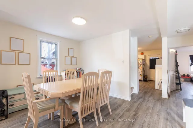 86 Victoria St, Barrie 4