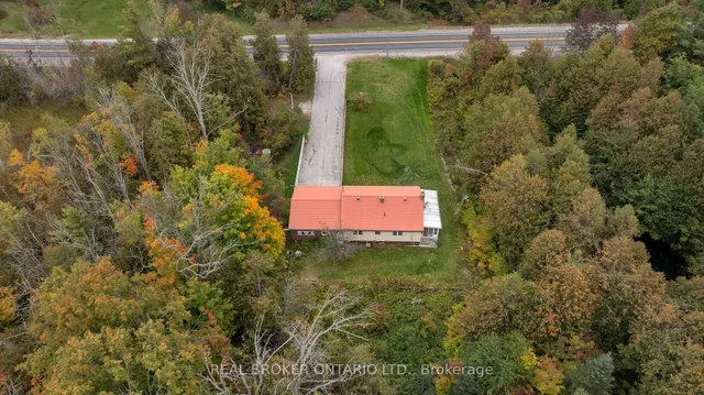 2086 Penetanguishene Rd, Springwater 5