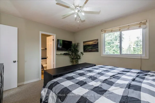 1092 Old Barrie Rd, Oro-Medonte 5