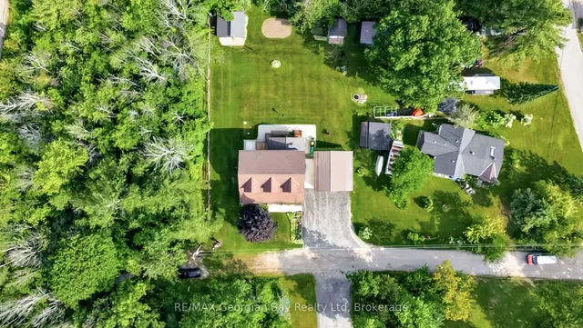 4 Moore Ave, Tay 2