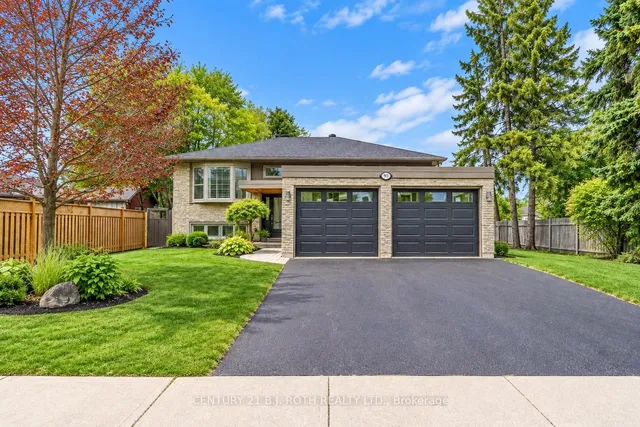 93 Grove St, Barrie 3