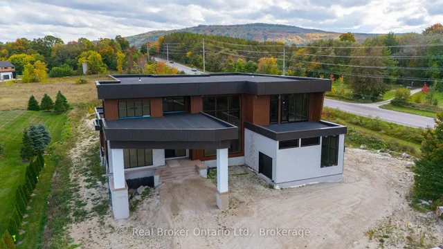 1 Meadowlark Way, Clearview 2