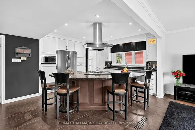 23 Marion Cres, Barrie 3