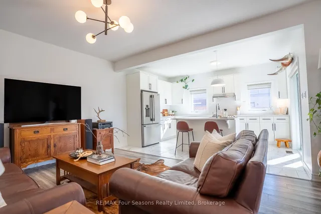 33 Kerr St, Collingwood 3