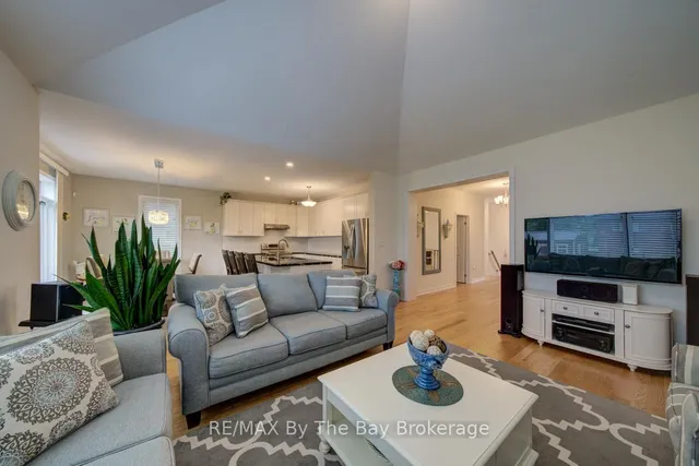43 Fawndale Cres, Wasaga Beach 5