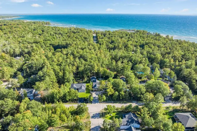 15 Stoney Rd, Tiny 4