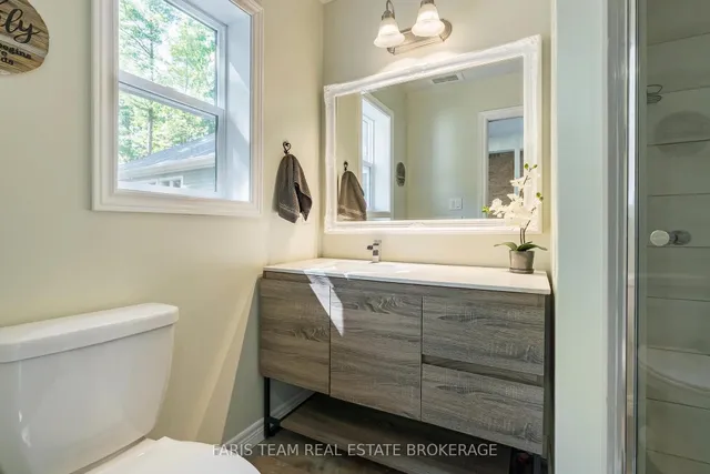 15 Rosemary Rd, Tiny 4
