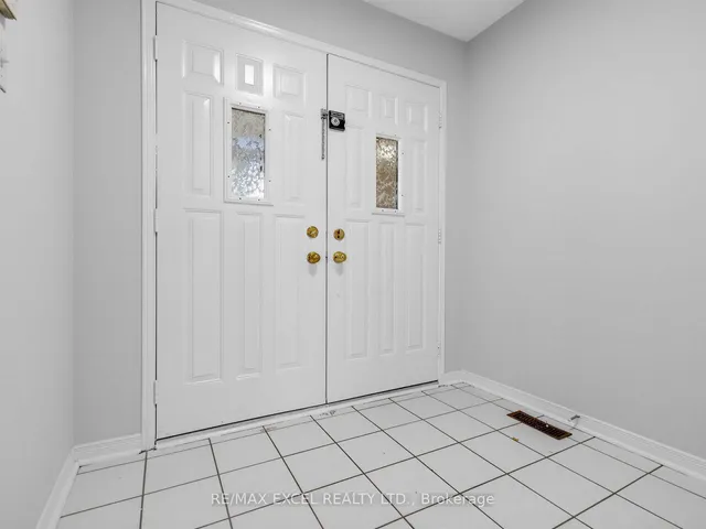 396 Cundles Rd, Barrie 2