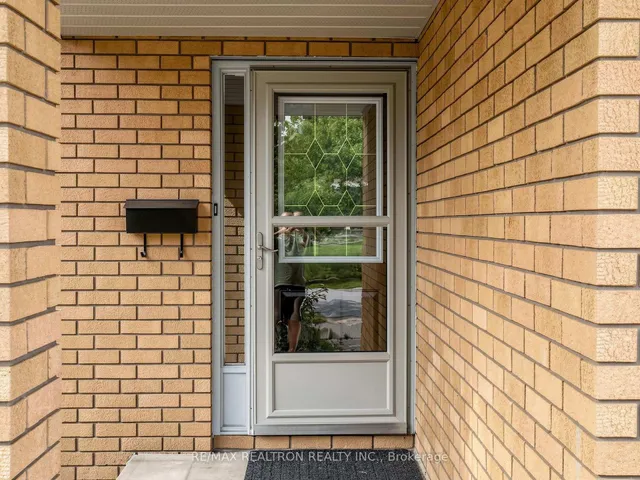 101 Chieftain Cres, Barrie 2