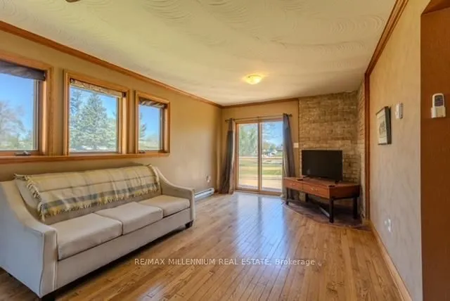 4065 Glen Cedar Dr, Ramara 5