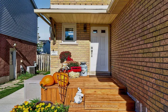 13 Lindsay Crt, Barrie 5
