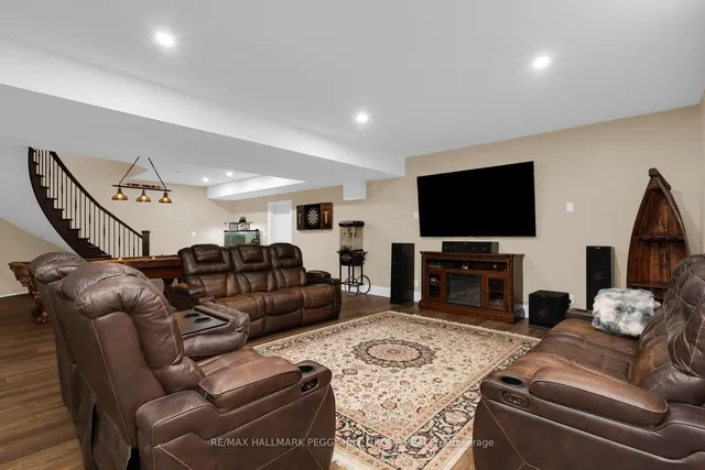 31 Loftus Rd, Springwater