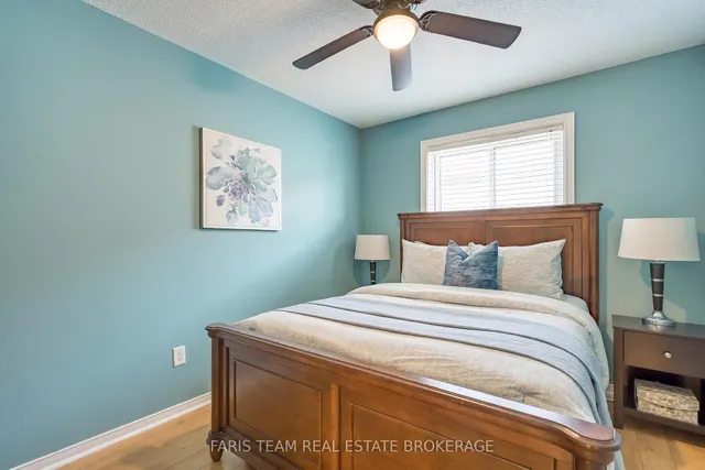4 Bluegrass Dr, Barrie 2