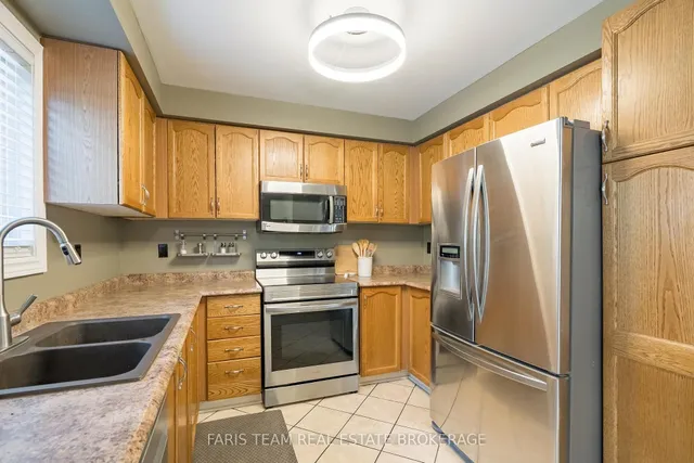4 Bluegrass Dr, Barrie 5