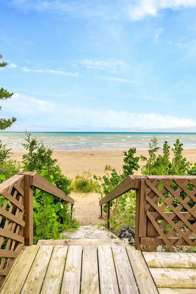 1864 Shore Lane, Wasaga Beach 2