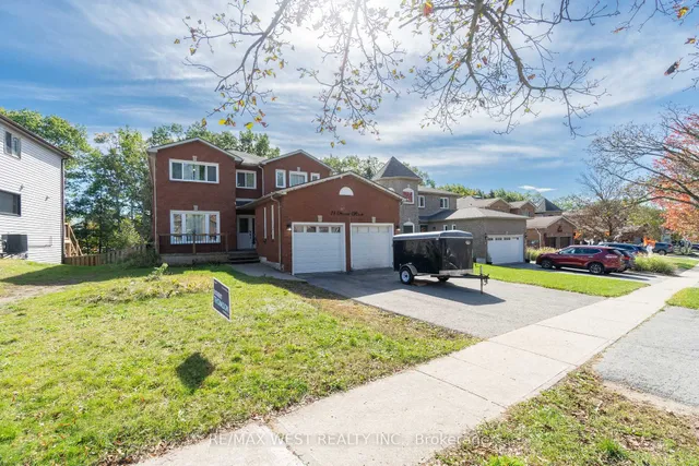 19 Moore Pl, Barrie 1