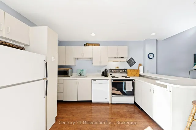 467 Oxbow Cres #7, Collingwood 5