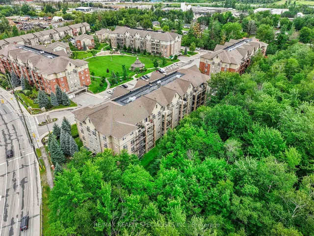 41 Ferndale Dr #408, Barrie 2