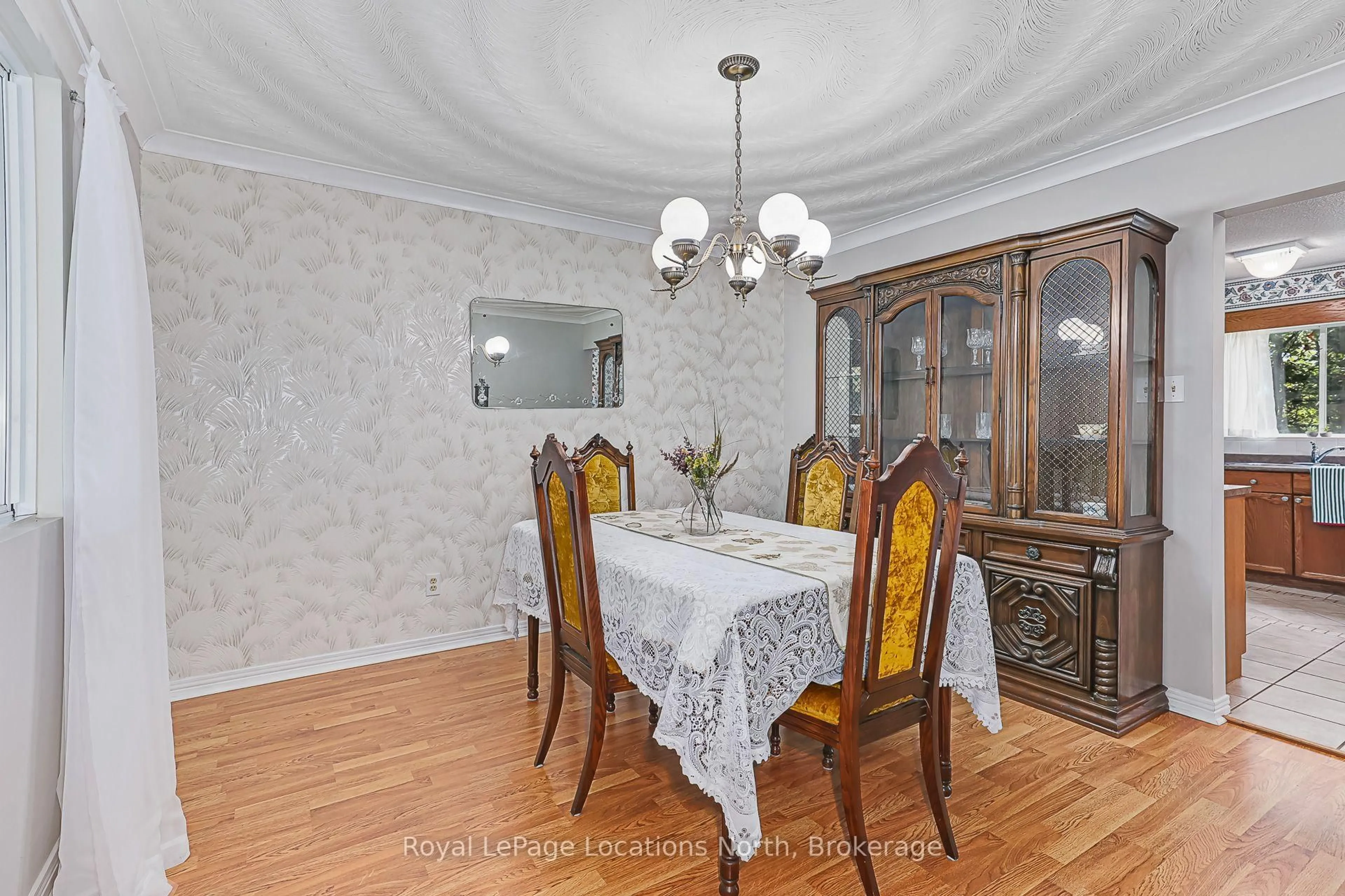 trreb/IMG-S13874928_0c35ca08-56cb-4b2f-bad6-e1c824619fc9-l.jpg