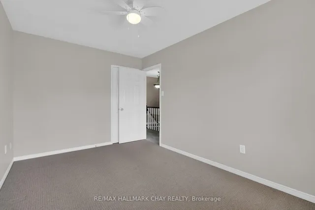 35 Grasett Cres, Barrie 3