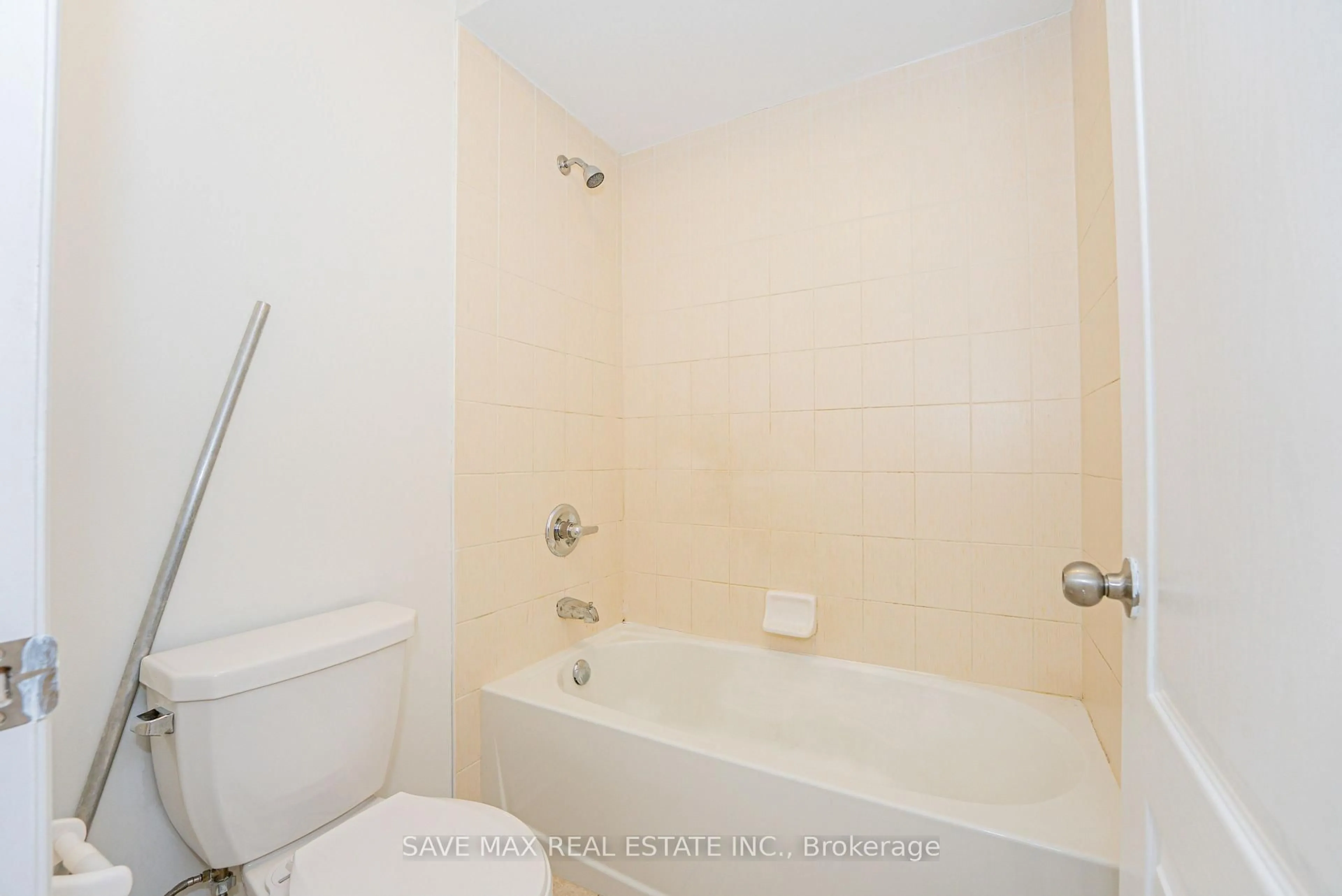 trreb/IMG-S13877010_1b022352846b6c9dcdfa355a40f198ce22f9e239d82b42fc367603d9b2472f4d.jpg
