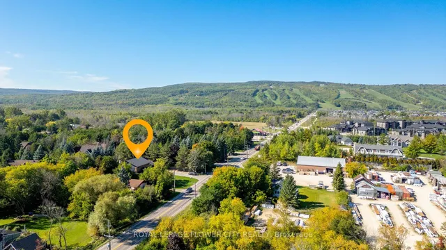734 Mountain Rd, Collingwood 3