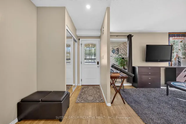 26 Fox Ru, Barrie 3