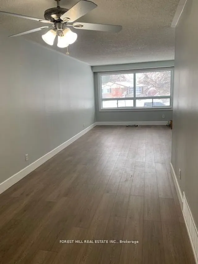 30 Bernick Dr, Barrie 5