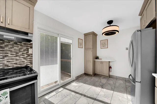 11 BRISTOW Crt, Barrie 4