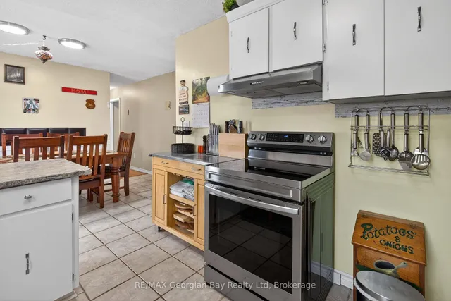 480 Broderick St, Tay 2
