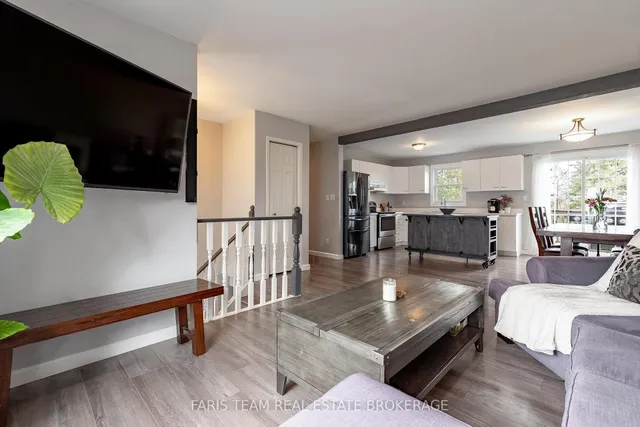 42 Dancy Dr, Orillia 4